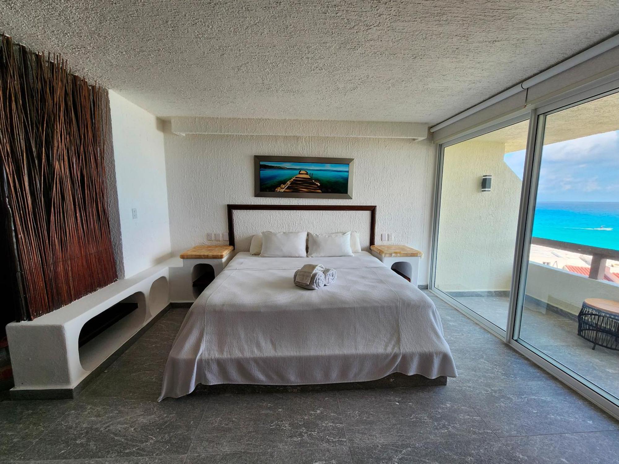 Rodero By Solymar Beach Front Condos In Hotel Zone Cancun Luaran gambar