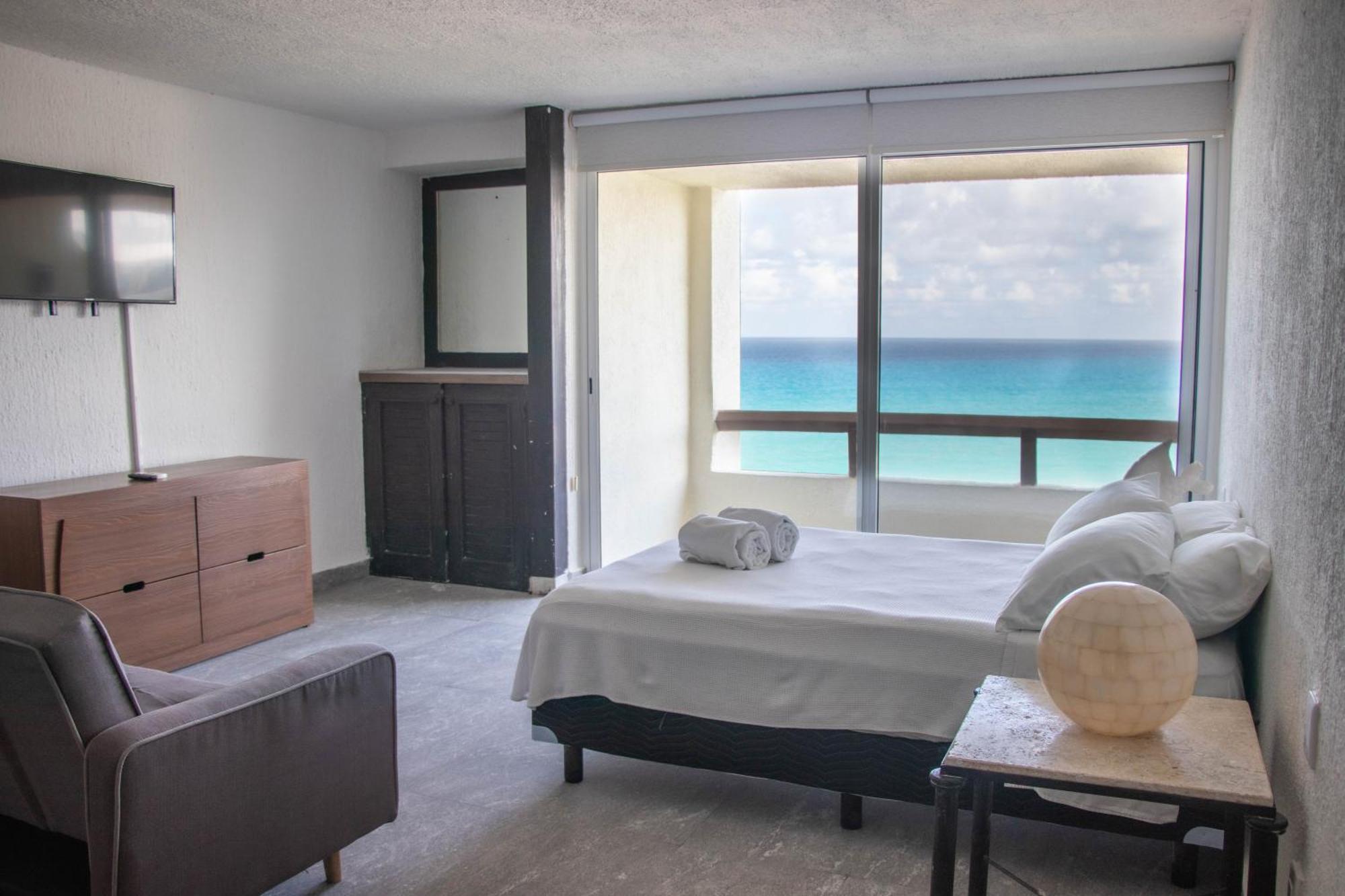 Rodero By Solymar Beach Front Condos In Hotel Zone Cancun Luaran gambar