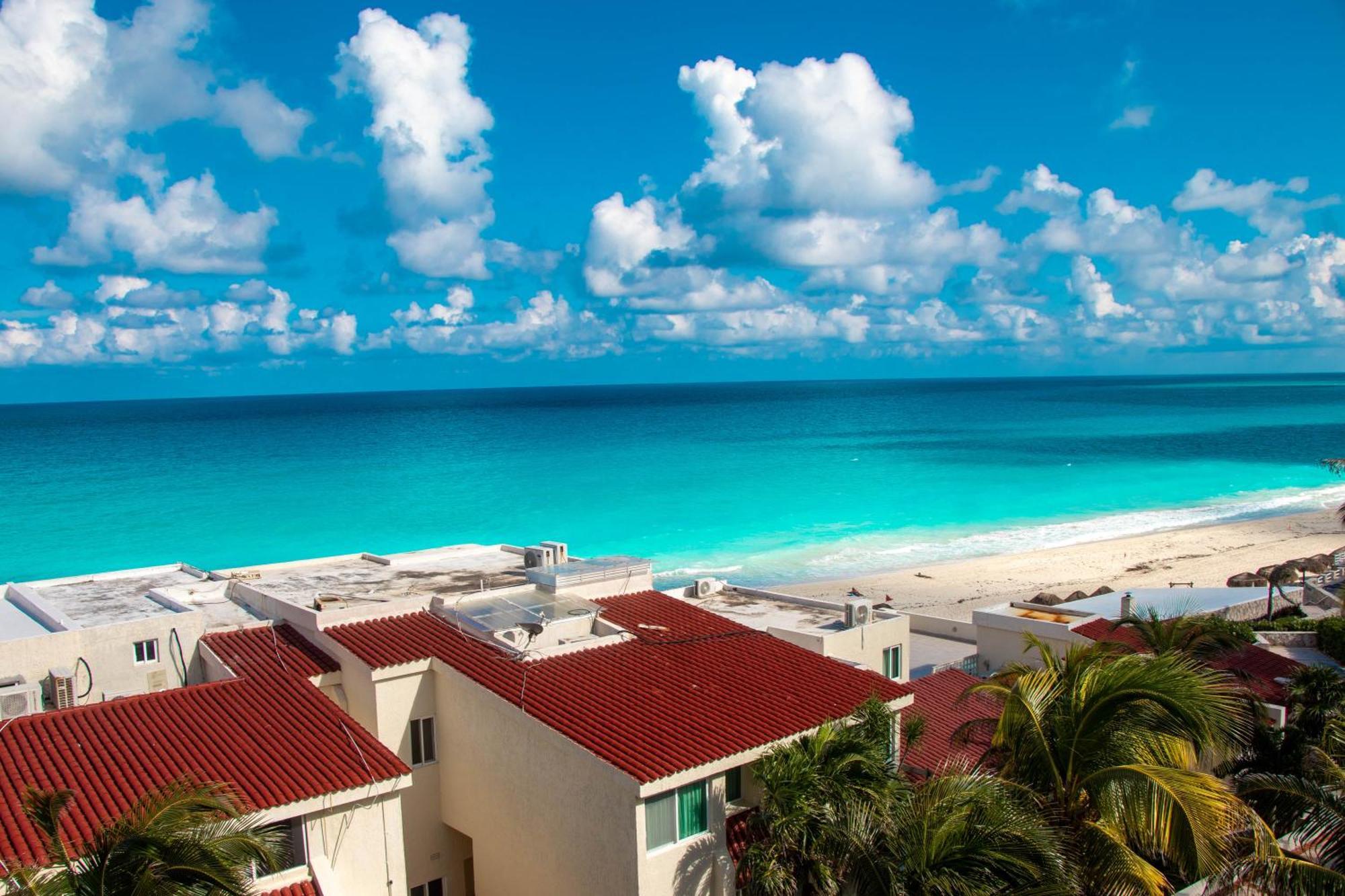 Rodero By Solymar Beach Front Condos In Hotel Zone Cancun Bilik gambar